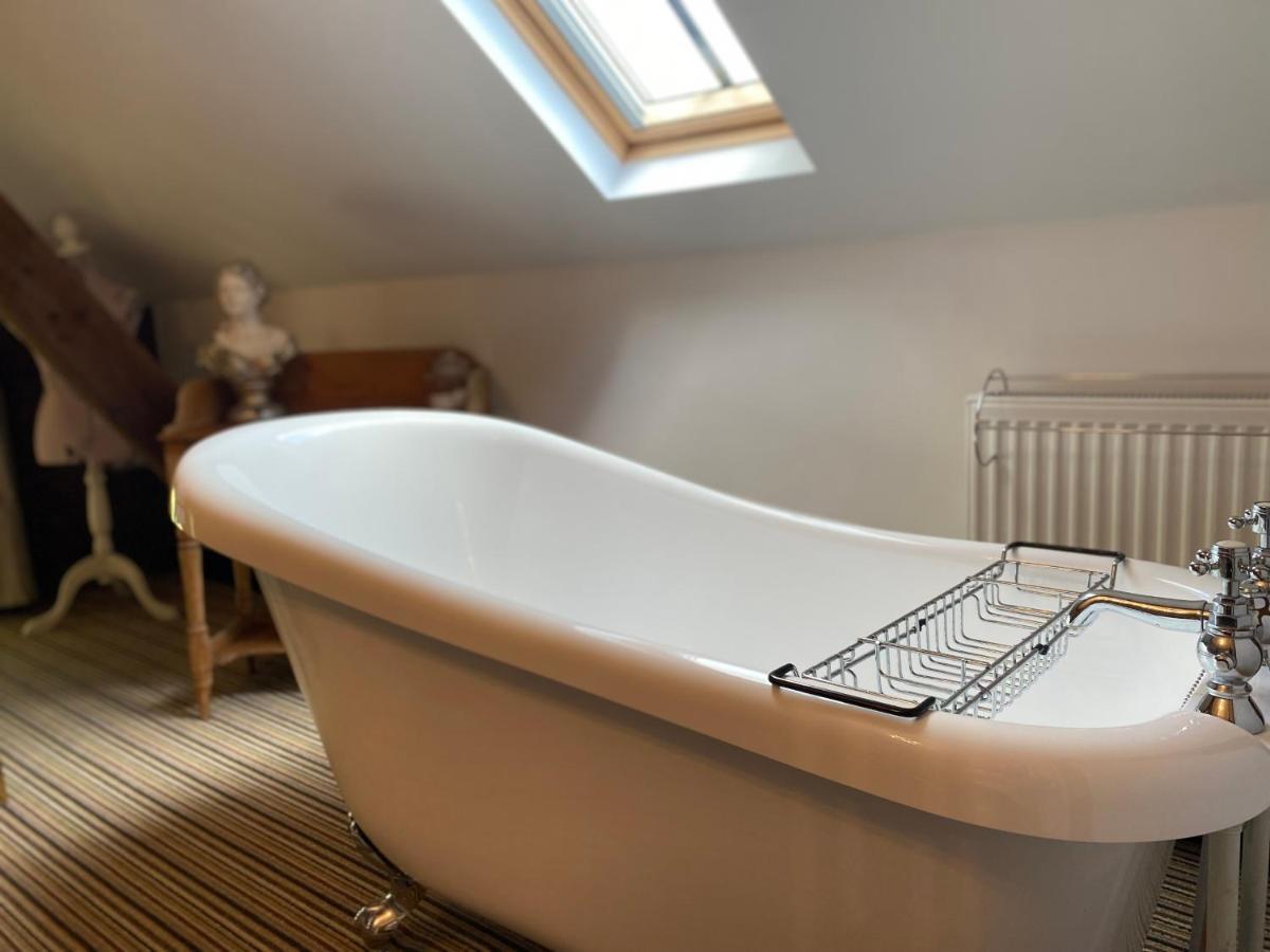 Betsey Trotwood. Historic Stylish 2-Bed Cottage. Blundeston Exterior foto