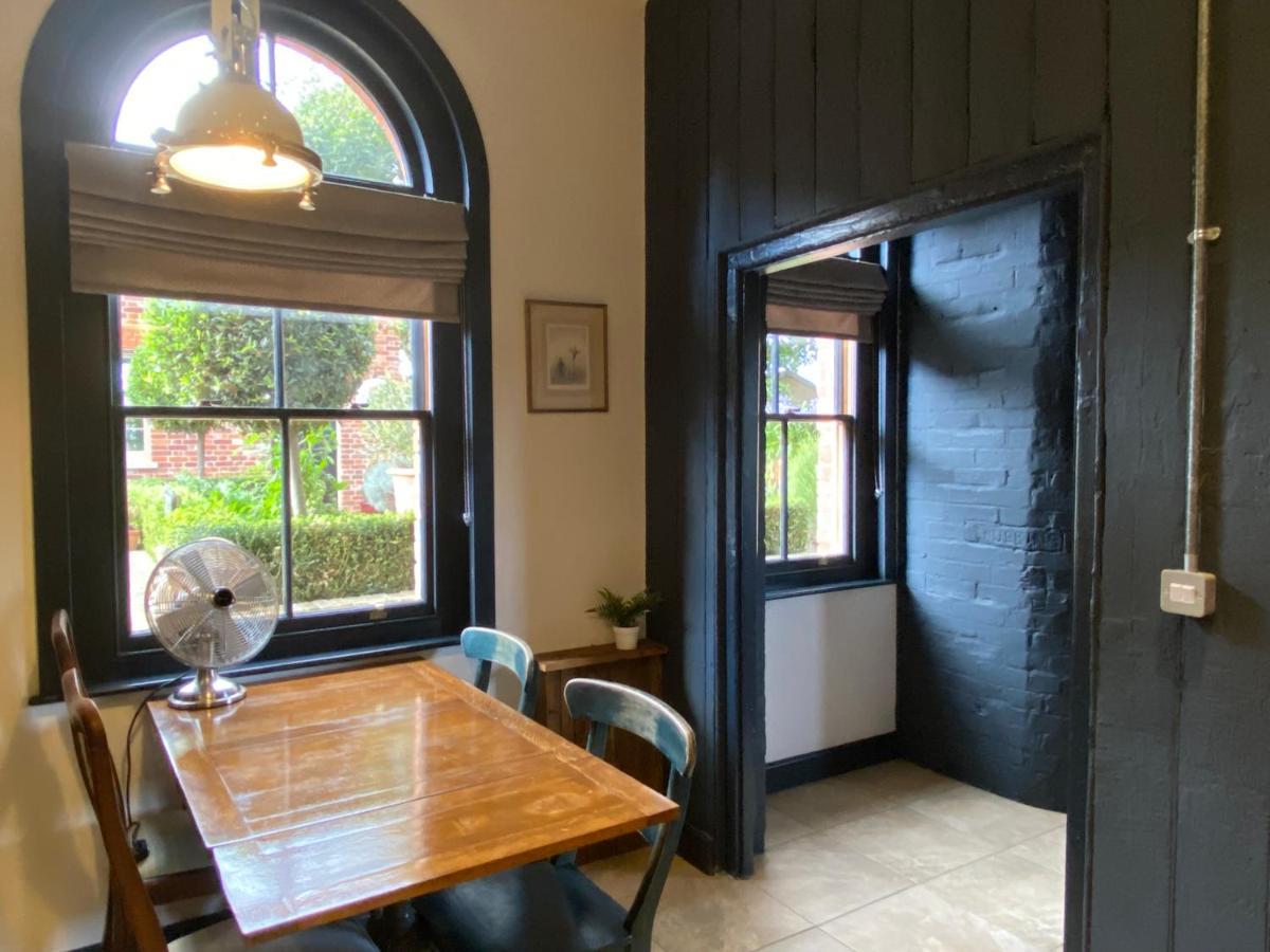 Betsey Trotwood. Historic Stylish 2-Bed Cottage. Blundeston Exterior foto